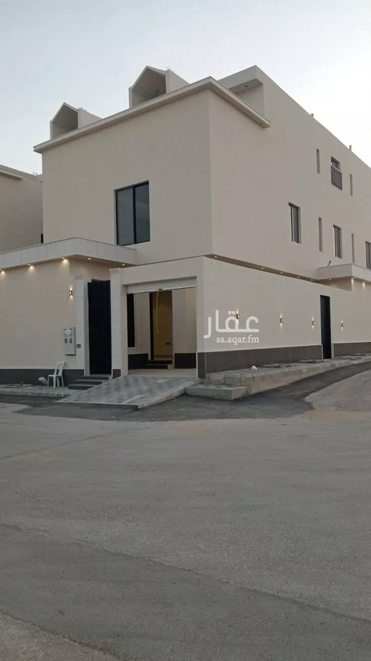 فيلا للبيع في شارع خشخاس الازدي, حي نوارة, مدينة المزاحمية, منطقة الرياض