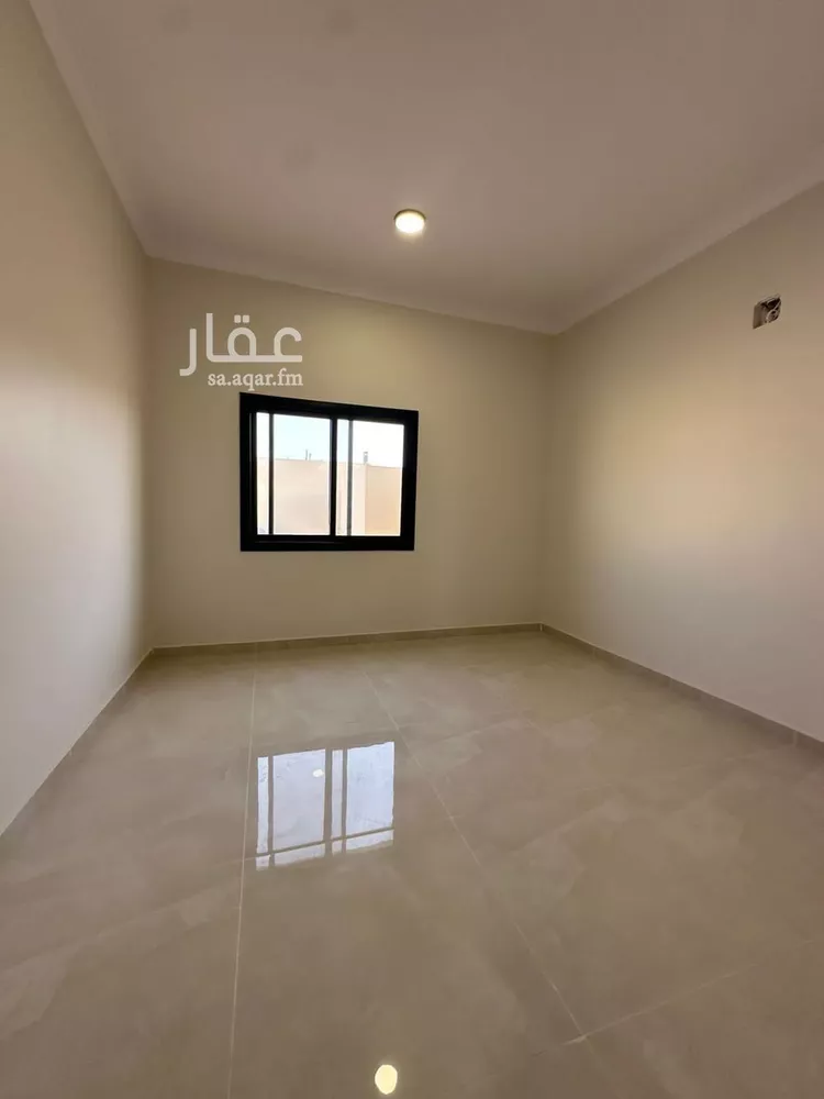 دور للبيع في شارع الفاخرة, حي عكاظ, مدينة الرياض, منطقة الرياض