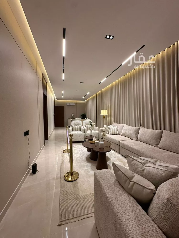 دور للبيع في شارع الفاخرة, حي عكاظ, مدينة الرياض, منطقة الرياض صورة 2