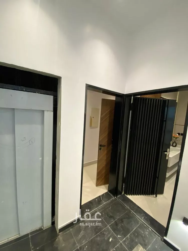 دور للبيع في شارع عبدالله ابن عبدالاسد, حي نوارة, مدينة المزاحمية, منطقة الرياض صورة 3
