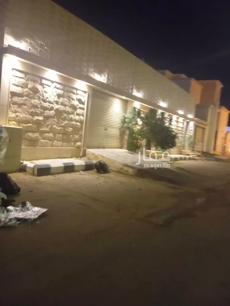 فيلا للبيع في شارع بدر 11, حي بدر, مدينة سكاكا, منطقة الجوف صورة 3