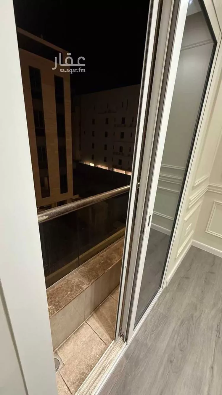 شقة للإيجار في شارع عقيد بن جليس ، حي الزهراء ، جدة ، جدة صورة 2