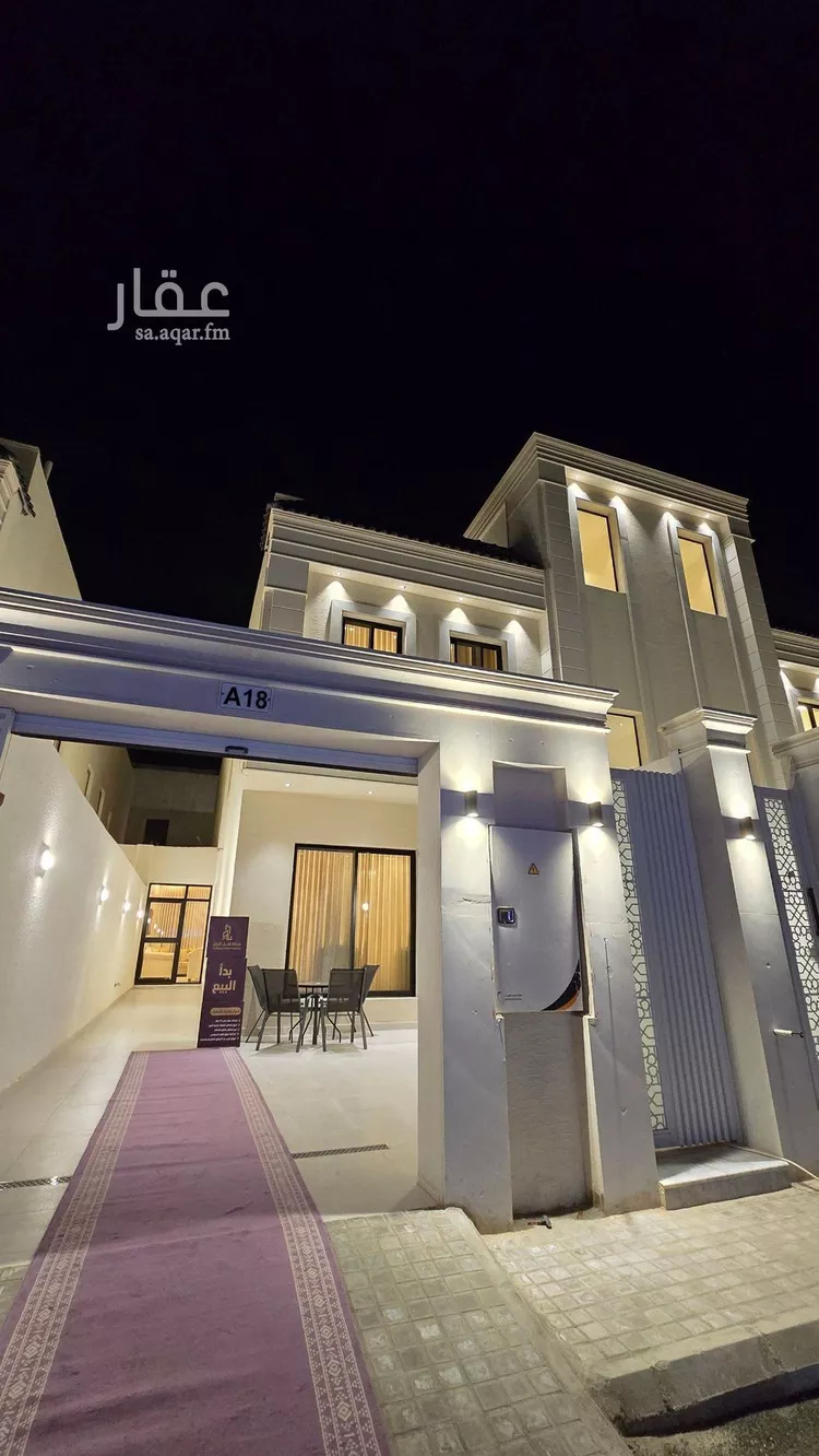 دور للبيع في شارع أبان بن صالح, حي عكاظ, مدينة الرياض, منطقة الرياض صورة 3