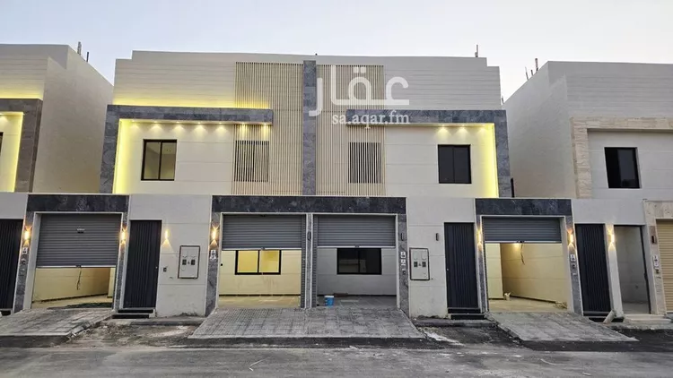 فيلا للبيع في شارع أحمد بن محمد العيالي, حي عكاظ, مدينة الرياض, منطقة الرياض