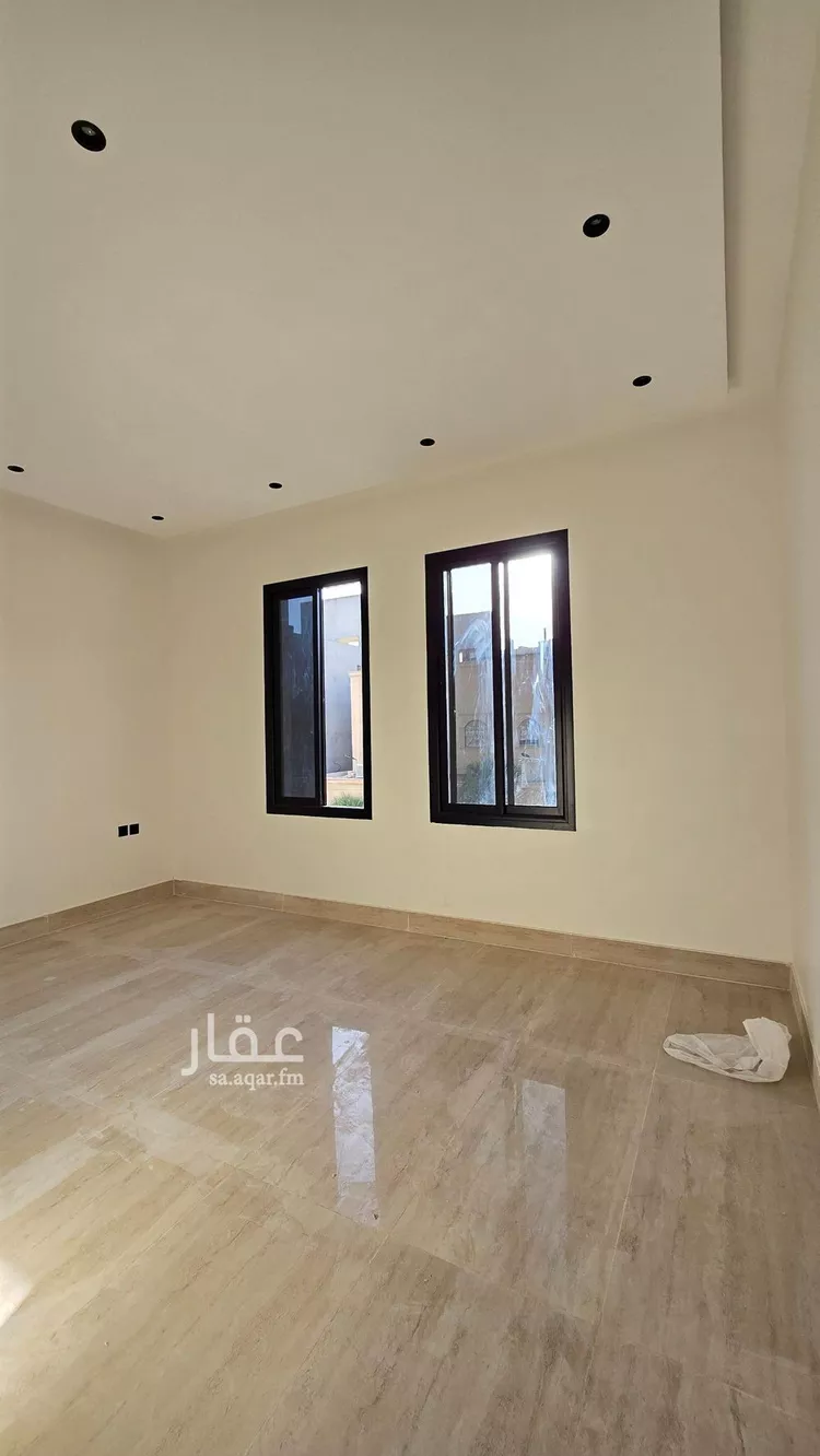 دور للبيع في شارع محمد أبي ياسر, حي العوالي, مدينة الرياض, منطقة الرياض صورة 5