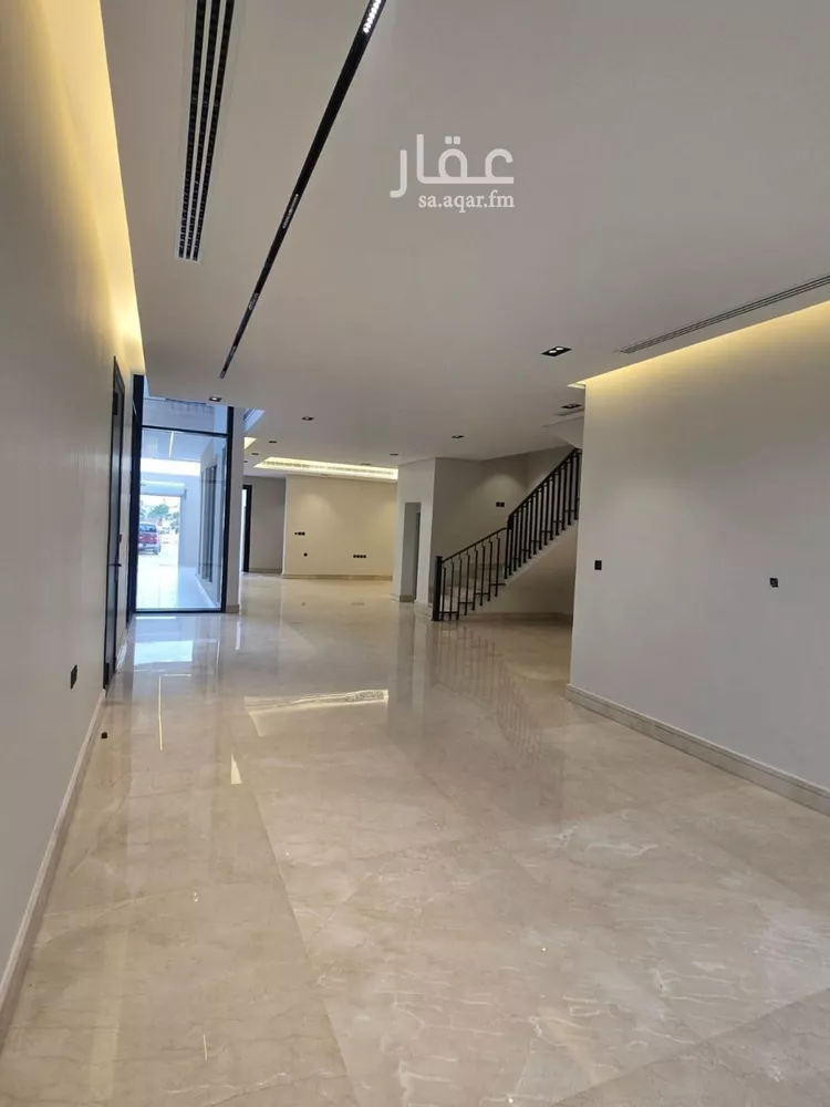 فيلا للبيع في شارع أبي السعود الحربي, حي العارض, مدينة الرياض, منطقة الرياض صورة 3