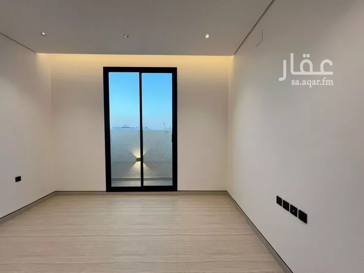 Floor for Sale in Riyadh Al Arid 6