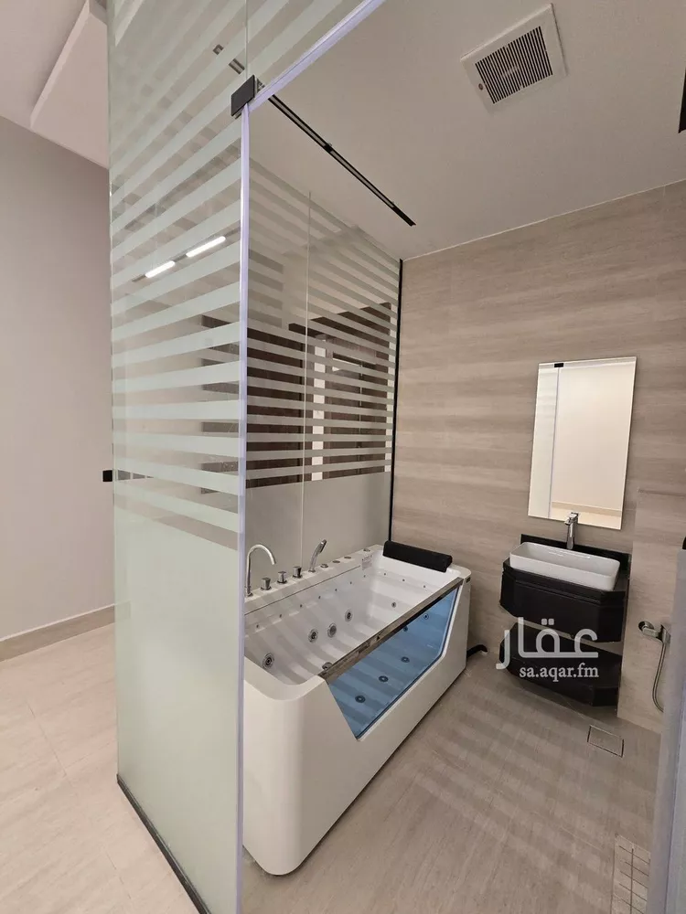 Villa for Sale in Riyadh Al Arid 7