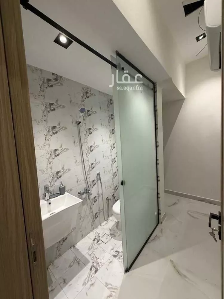 فيلا للبيع في شارع أبي بكر الوكيل, حي الخير, مدينة الرياض, منطقة الرياض 11