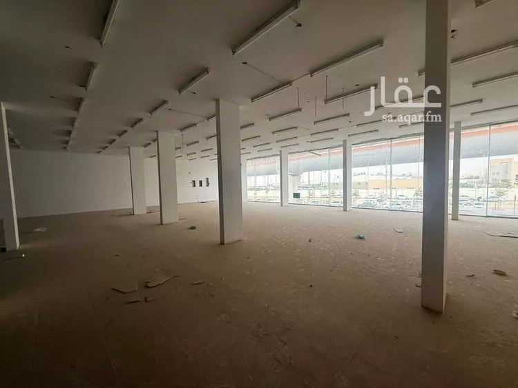 عمارة للإيجار في شارع المدينه المنوره, حي العريجاء الأوسط, مدينة الرياض, منطقة الرياض صورة 3