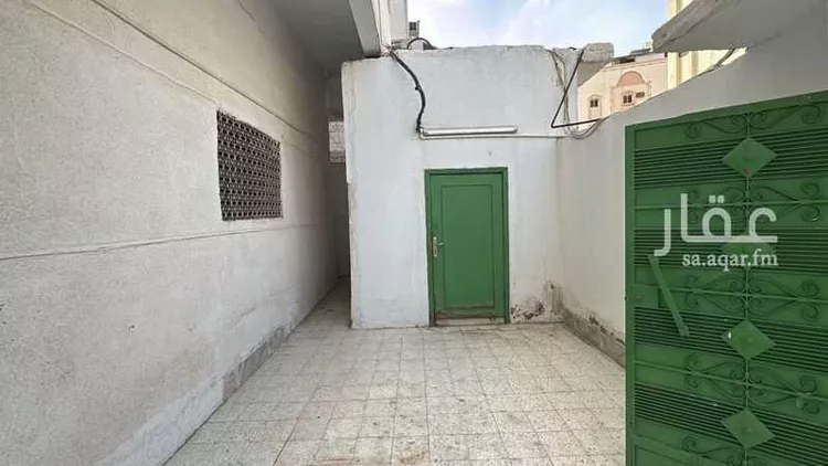 عمارة للبيع في شارع سبيعة بنت الحارث الاسلمىة, حي الفتح, مدينة المدينة المنورة, منطقة المدينة المنورة صورة 4