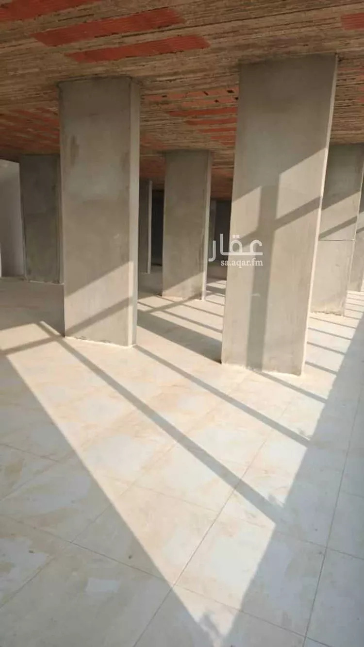 عمارة للبيع في شارع عبدالله بن عمر, حي النزهة, مدينة صامطة, منطقة جازان صورة 4