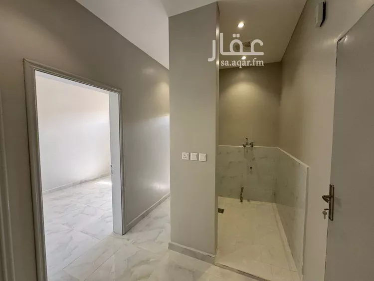 عمارة للبيع في شارع الأخضر بن علي, حي منفوحة, مدينة الرياض, منطقة الرياض صورة 3