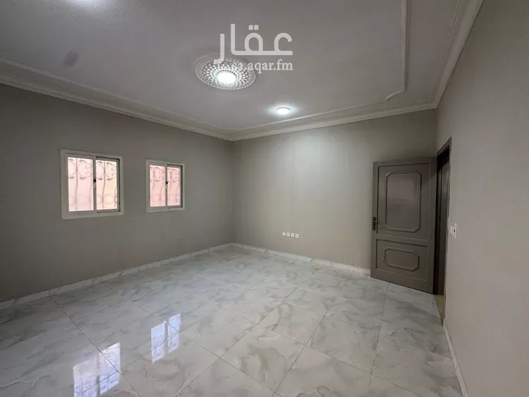 عمارة للإيجار في شارع يوسف بن الطفيل, حي البطحاء, مدينة الرياض, منطقة الرياض صورة 4