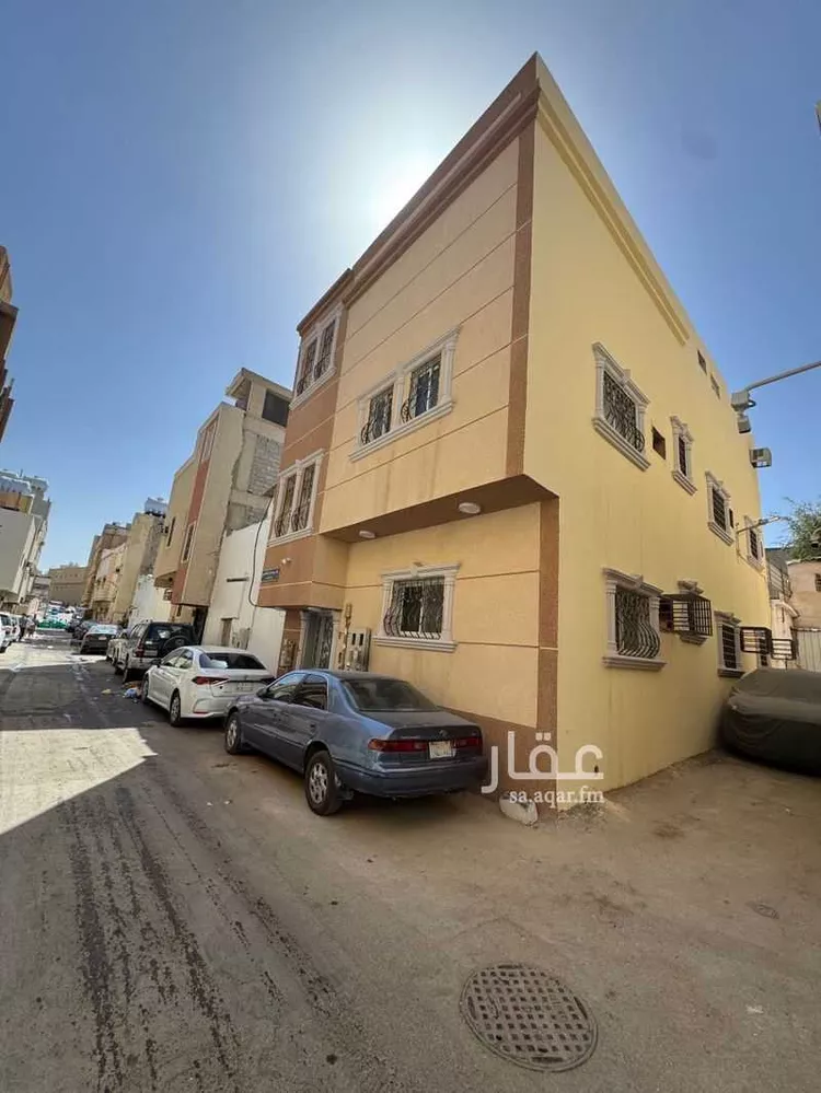 عمارة للبيع في شارع يوسف بن الطفيل, حي البطحاء, مدينة الرياض, منطقة الرياض