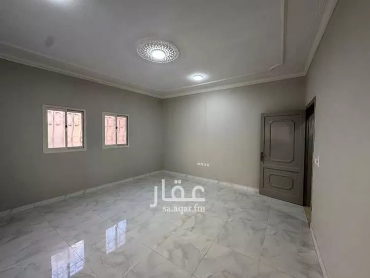 عمارة للبيع في شارع يوسف بن الطفيل, حي البطحاء, مدينة الرياض, منطقة الرياض صورة 3