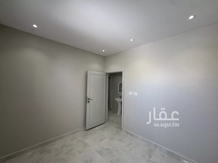 عمارة للبيع في شارع الأخضر بن علي, حي منفوحة, مدينة الرياض, منطقة الرياض صورة 4