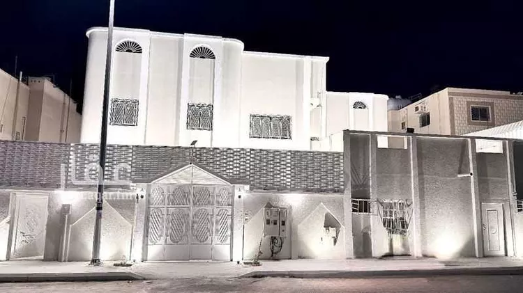 عمارة للبيع في شارع البحاري, حي العمرة, مدينة مكة المكرمة, منطقة مكة المكرمة صورة 2