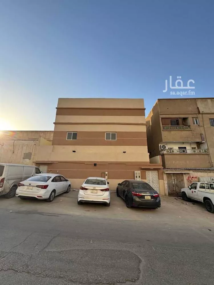 عمارة للبيع في شارع سليمان بن مهران, حي العمل, مدينة الرياض, منطقة الرياض صورة 2