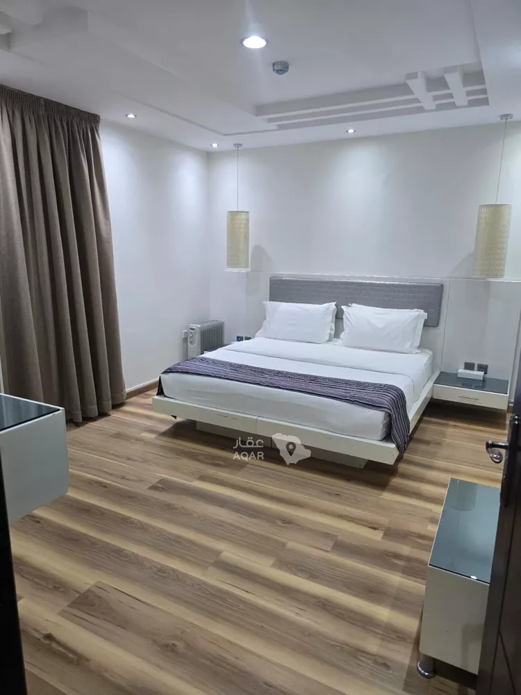 عمارة للإيجار في شارع الشيخ عبدالله العنقري, حي الورود, مدينة الرياض, منطقة الرياض 4