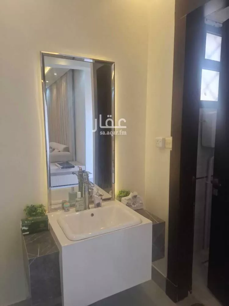 فيلا للإيجار في شارع لطف بن سعد السميني ، حي بدر ، الرياض ، منطقة الرياض صورة 2