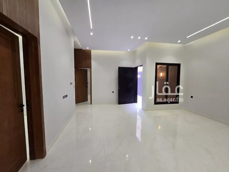 دور للبيع في شارع حجة الإسلام, حي عكاظ, مدينة الرياض, منطقة الرياض صورة 3