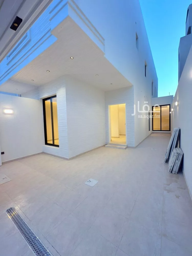 دور للبيع في شارع ابن الحسن الطاهري, حي بدر, مدينة الرياض, منطقة الرياض صورة 2