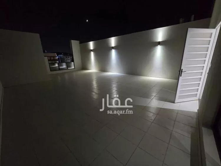 فيلا للبيع في شارع محمد البيز, حي الحلقة الشرقية, مدينة امارة منطقة مكة المكرمة - الطائف, منطقة مكة المكرمة