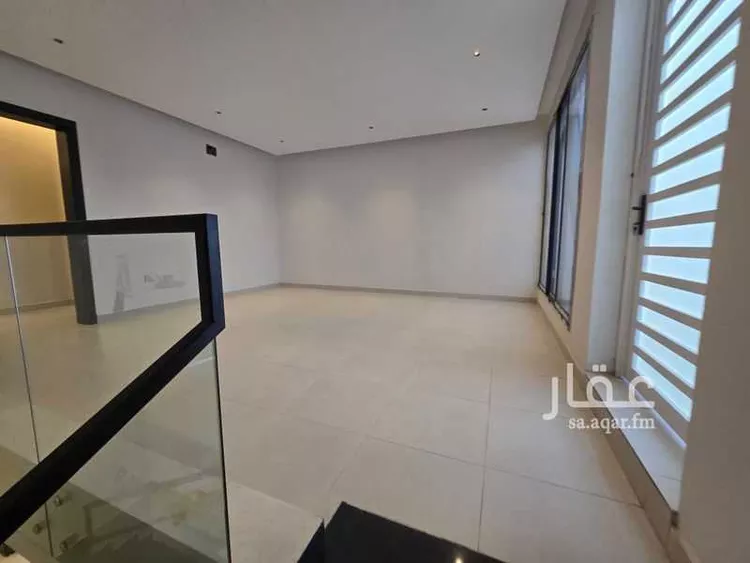 فيلا للبيع في شارع محمد البيز, حي الحلقة الشرقية, مدينة امارة منطقة مكة المكرمة - الطائف, منطقة مكة المكرمة صورة 3