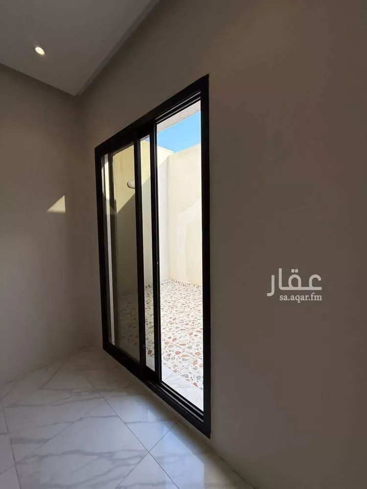 فيلا للإيجار في شارع السيل الكبير, حي المهدية, مدينة الرياض, منطقة الرياض صورة 5