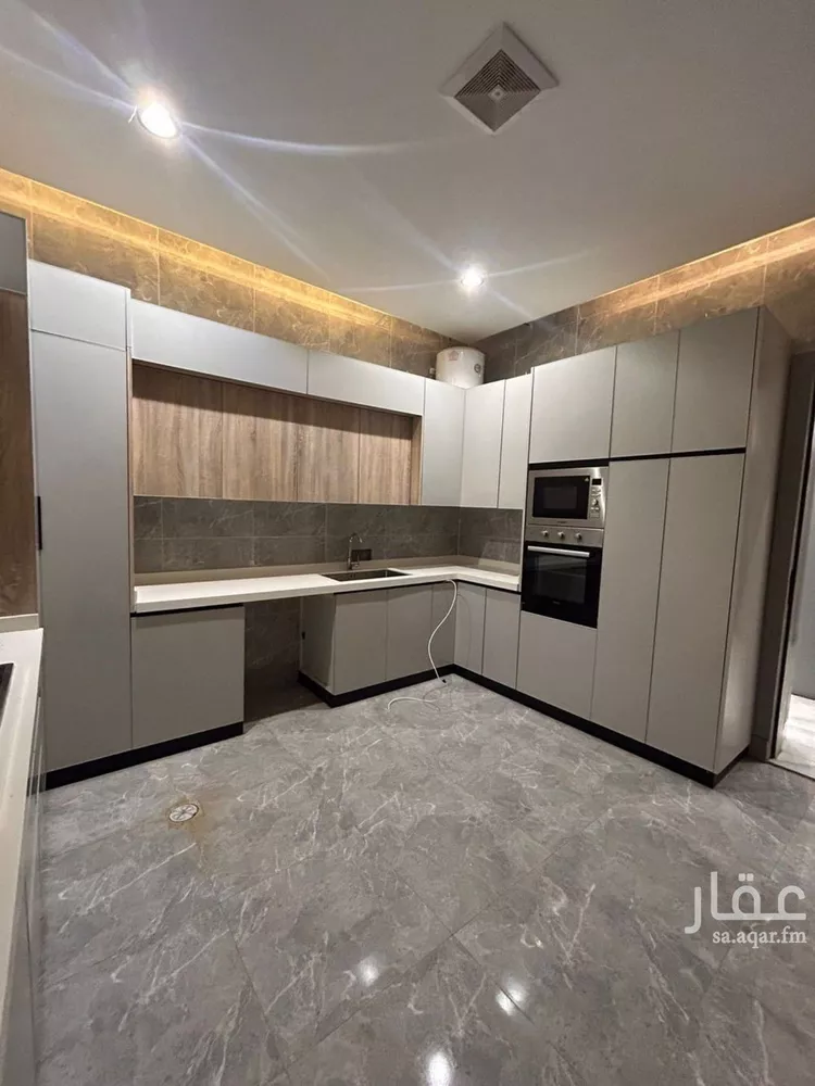دور للإيجار في شارع ابن مشرف, حي عكاظ, مدينة الرياض, منطقة الرياض