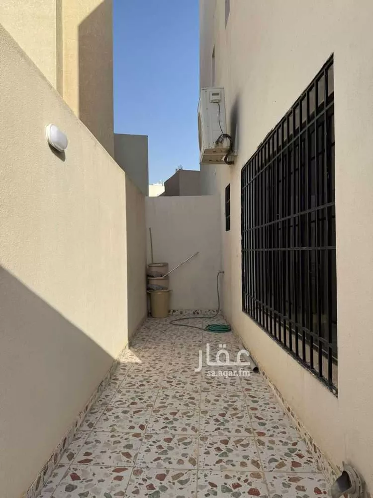 فيلا للإيجار في شارع السيل الكبير, حي المهدية, مدينة الرياض, منطقة الرياض صورة 4
