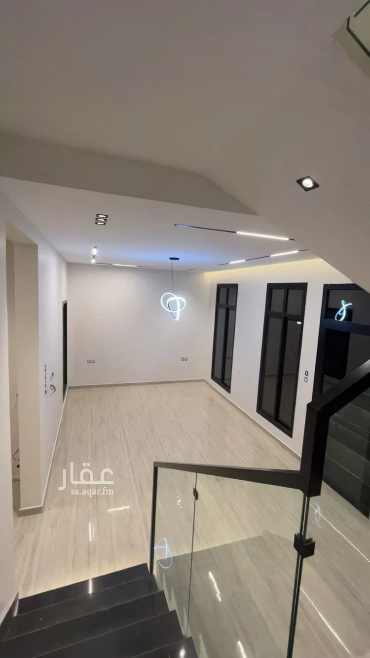 فيلا للبيع في شارع عفيف الدين الأريجي, حي الرمال, مدينة الرياض, منطقة الرياض صورة 2