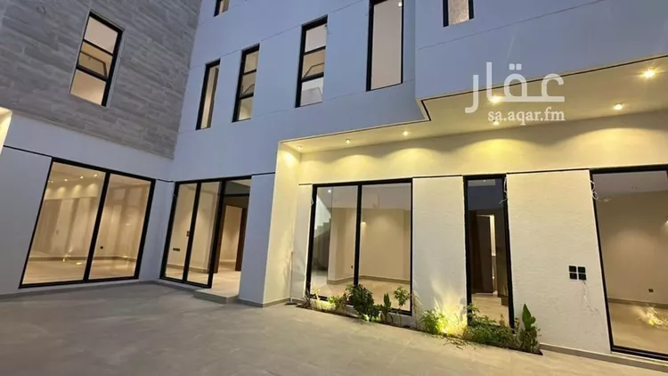 فيلا للإيجار في شارع النباجي, حي المهدية, مدينة الرياض, منطقة الرياض صورة 2