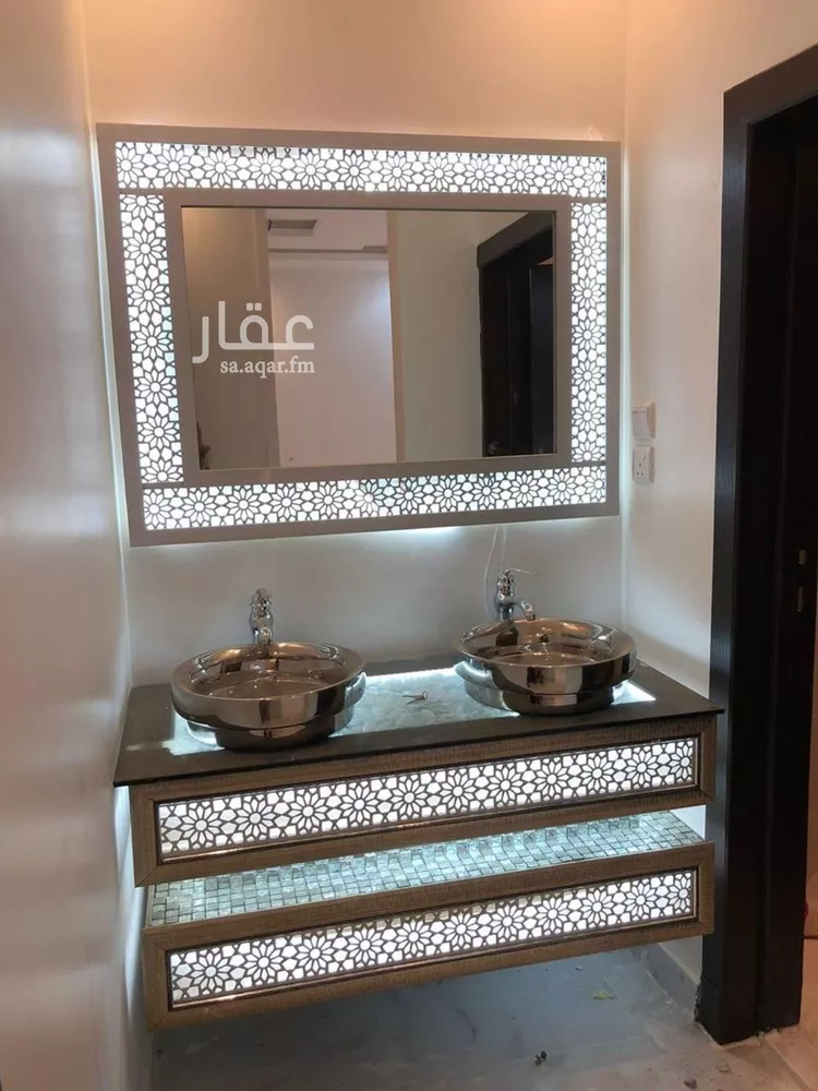 فيلا للبيع في شارع أمين بن محمد مرداد, حي المهدية, مدينة الرياض, منطقة الرياض صورة 5