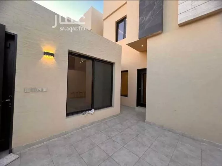 فيلا للبيع في شارع الفاخرة, حي عكاظ, مدينة الرياض, منطقة الرياض صورة 5