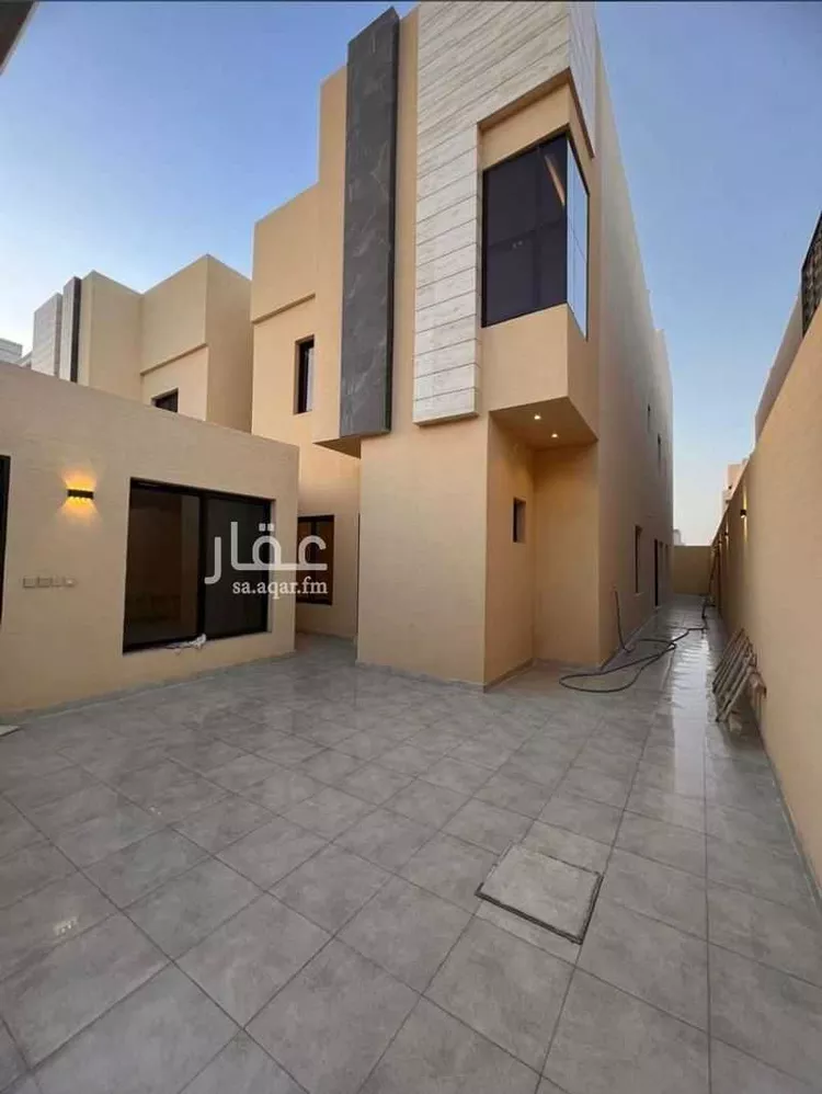 فيلا للبيع في شارع الفاخرة, حي عكاظ, مدينة الرياض, منطقة الرياض صورة 4