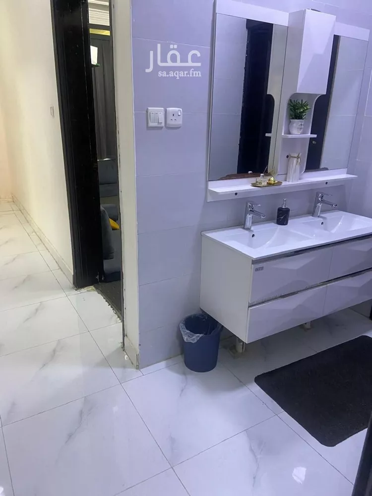 فيلا للبيع في شارع حبة ابن جوين, حي الهرير الغربى, مدينة خميس مشيط, منطقة عسير 13