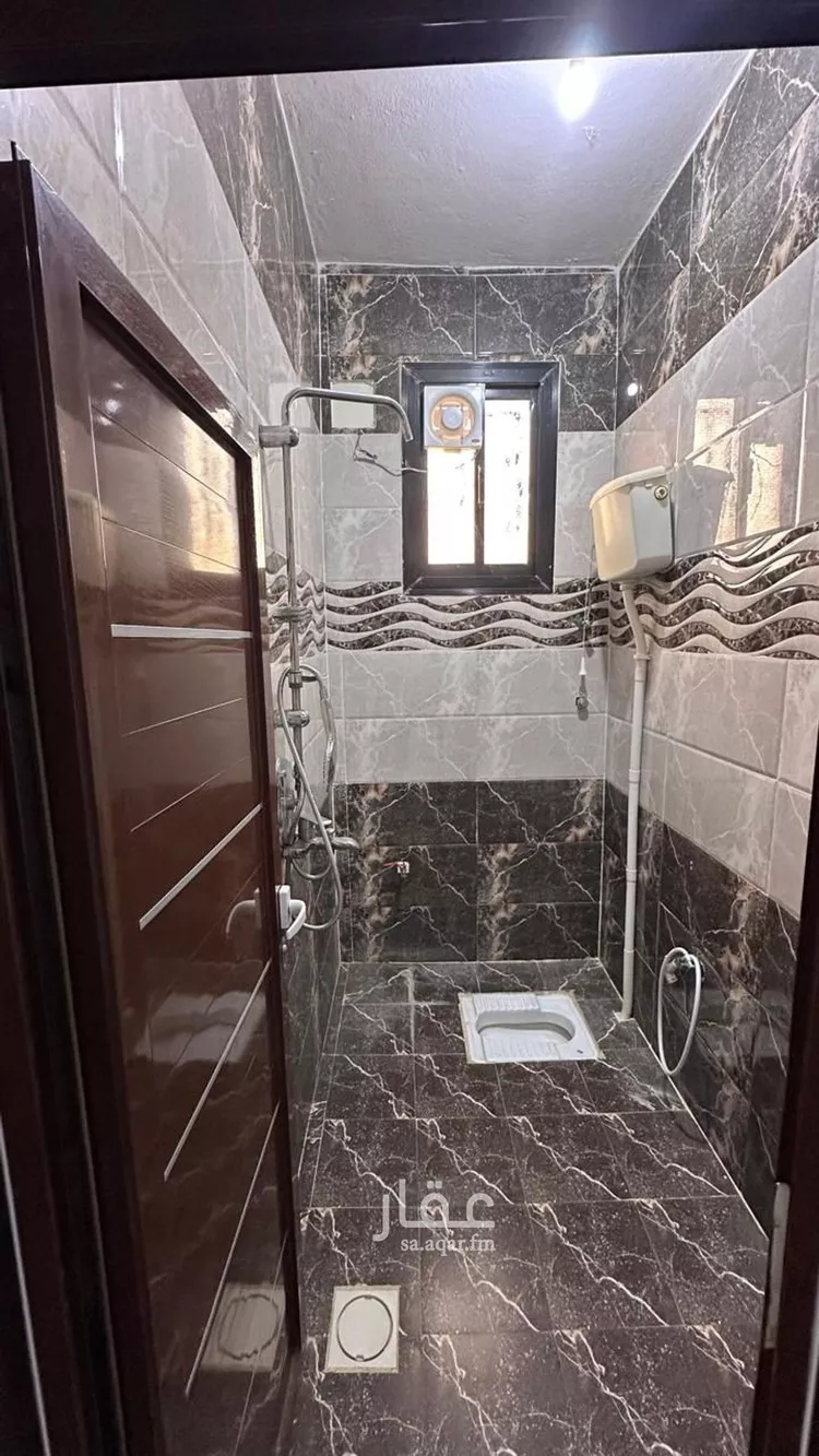 عمارة للبيع في شارع عرفجة البارقي, مدينة بارق - الخوش, منطقة عسير صورة 3