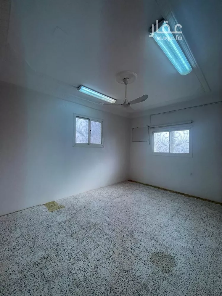 عمارة للبيع في شارع عامر ابن امية, حي الشرفية, مدينة خميس مشيط, منطقة عسير 21