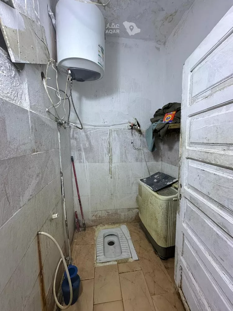 عمارة للبيع في شارع شافع بن صالح, حي العرق الجنوبى, مدينة خميس مشيط, منطقة عسير 7