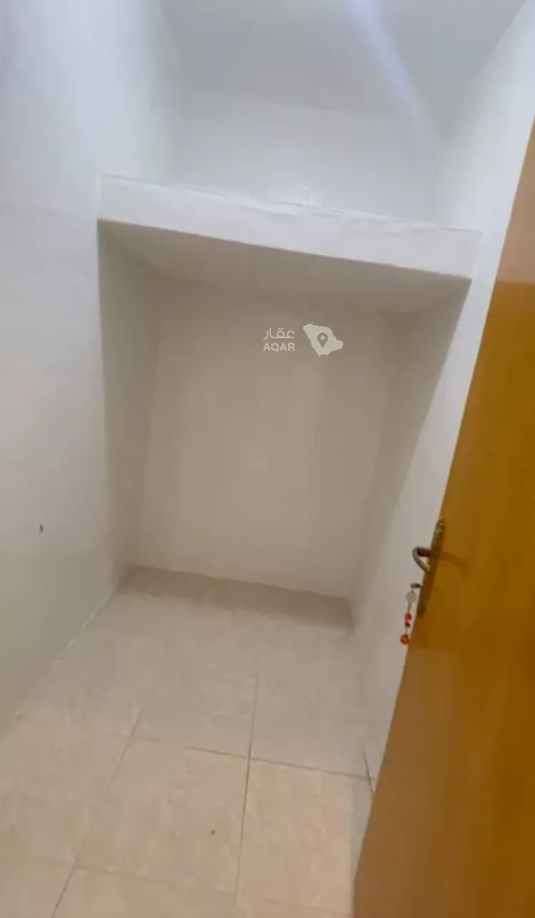 شقة للإيجار في شارع عباد الناجي, حي الشرف, مدينة خميس مشيط, منطقة عسير 9