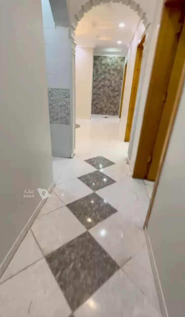 شقة للإيجار في شارع عباد الناجي, حي الشرف, مدينة خميس مشيط, منطقة عسير 4