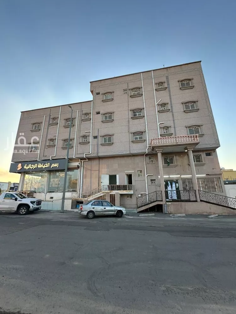 عمارة للإيجار في شارع طريق الملك خالد بن عبدالعزيز, حي الفهد, مدينة سراة عبيدة, منطقة عسير صورة 3
