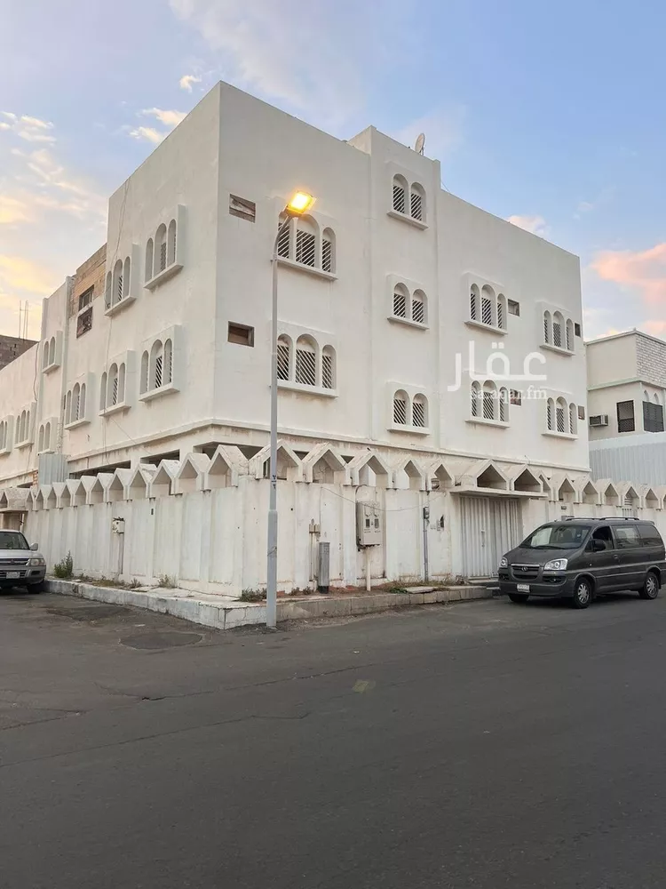 عمارة للبيع في شارع محمد المعتز, حي النسيم, مدينة خميس مشيط, منطقة عسير صورة 2