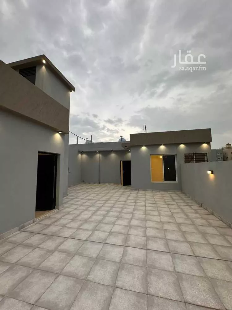 دور للبيع في شارع وادي الشعبة, حي الروضة, مدينة أبها, منطقة عسير صورة 2