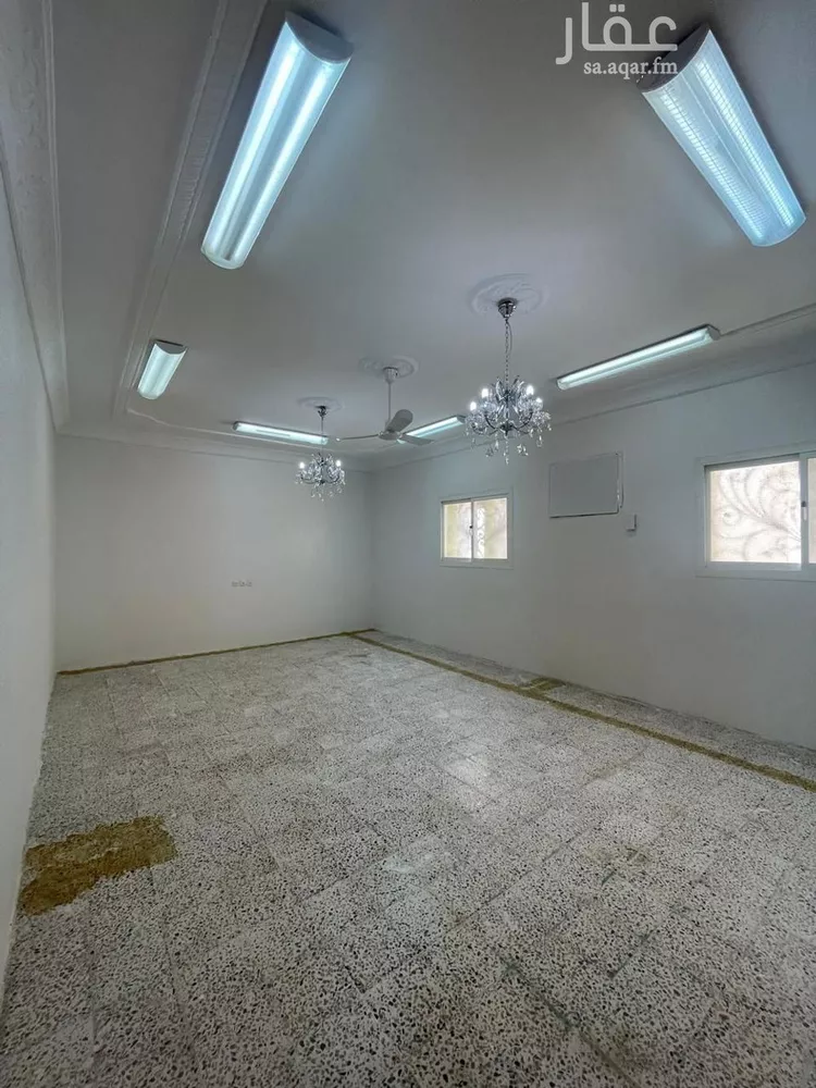 عمارة للبيع في شارع عامر ابن امية, حي الشرفية, مدينة خميس مشيط, منطقة عسير 14