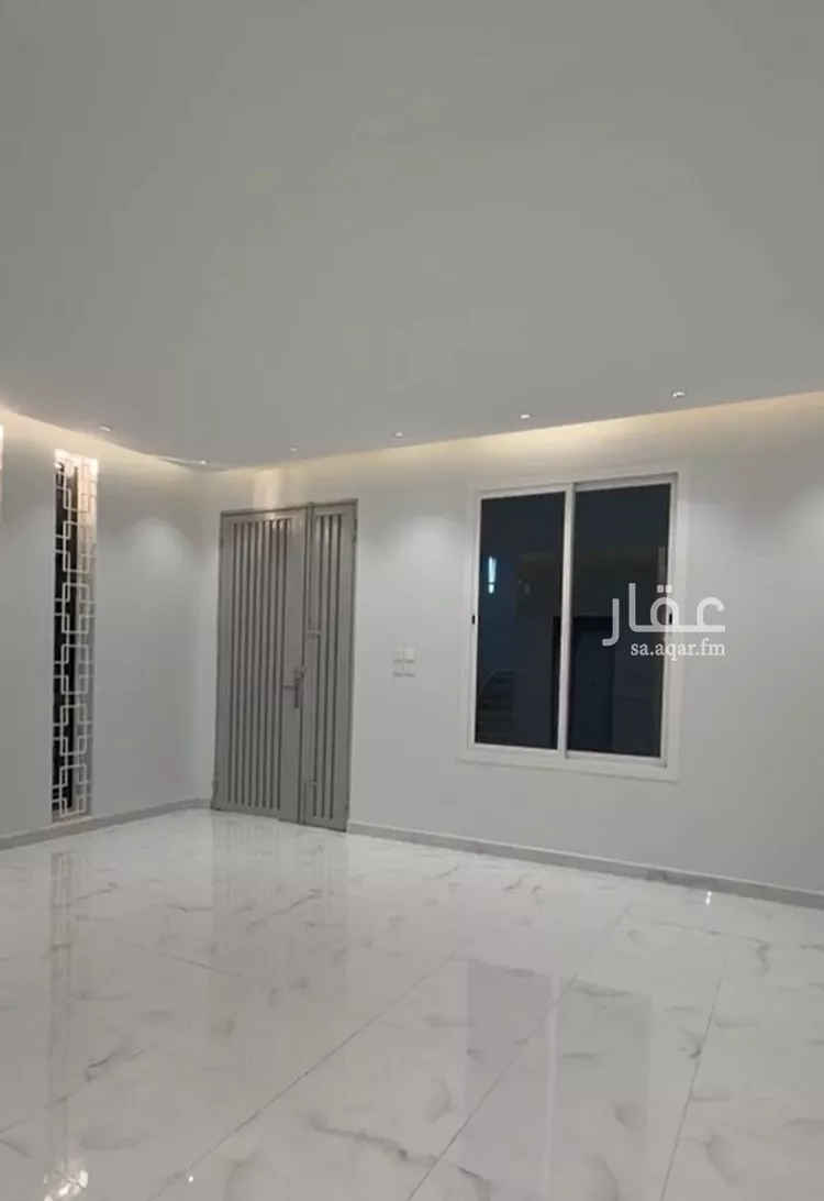 فيلا للبيع في شارع عقبة ابن عامر ابن سعد, حي شكر, مدينة خميس مشيط, منطقة عسير صورة 3