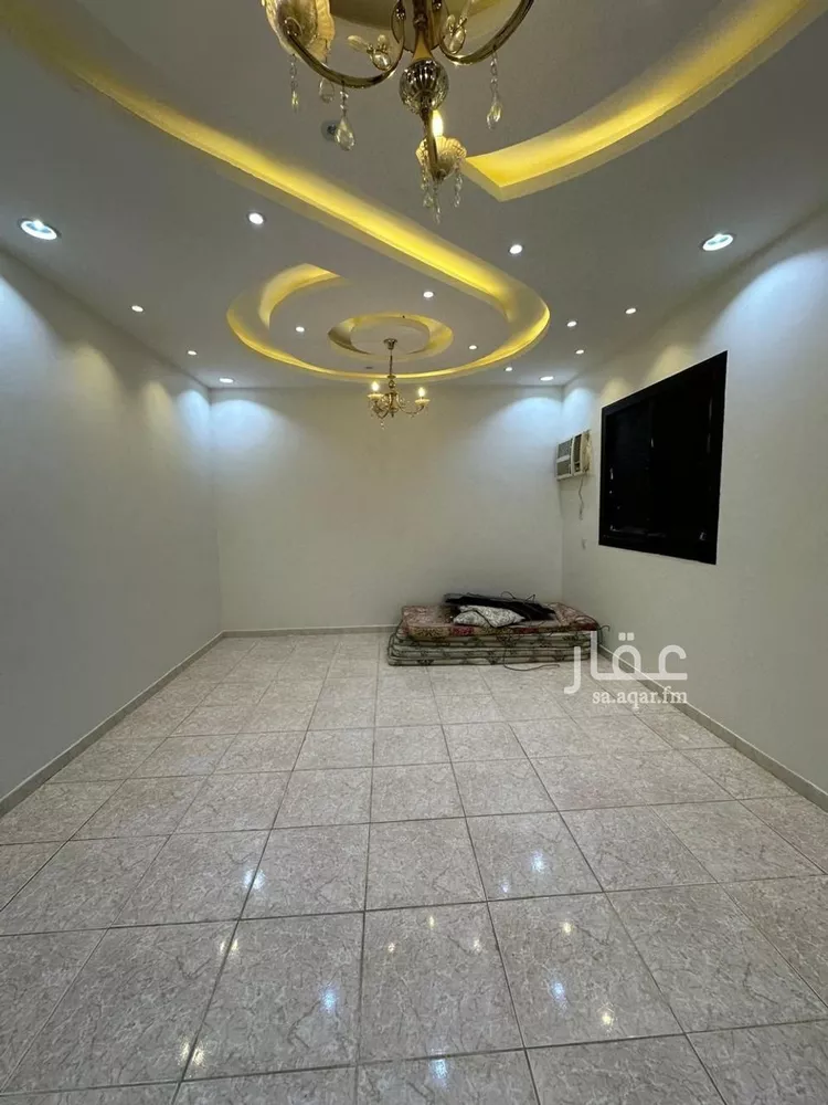 شقة للإيجار في شارع عامر ابن ابي البكير, حي العزيزية, مدينة خميس مشيط, منطقة عسير صورة 3