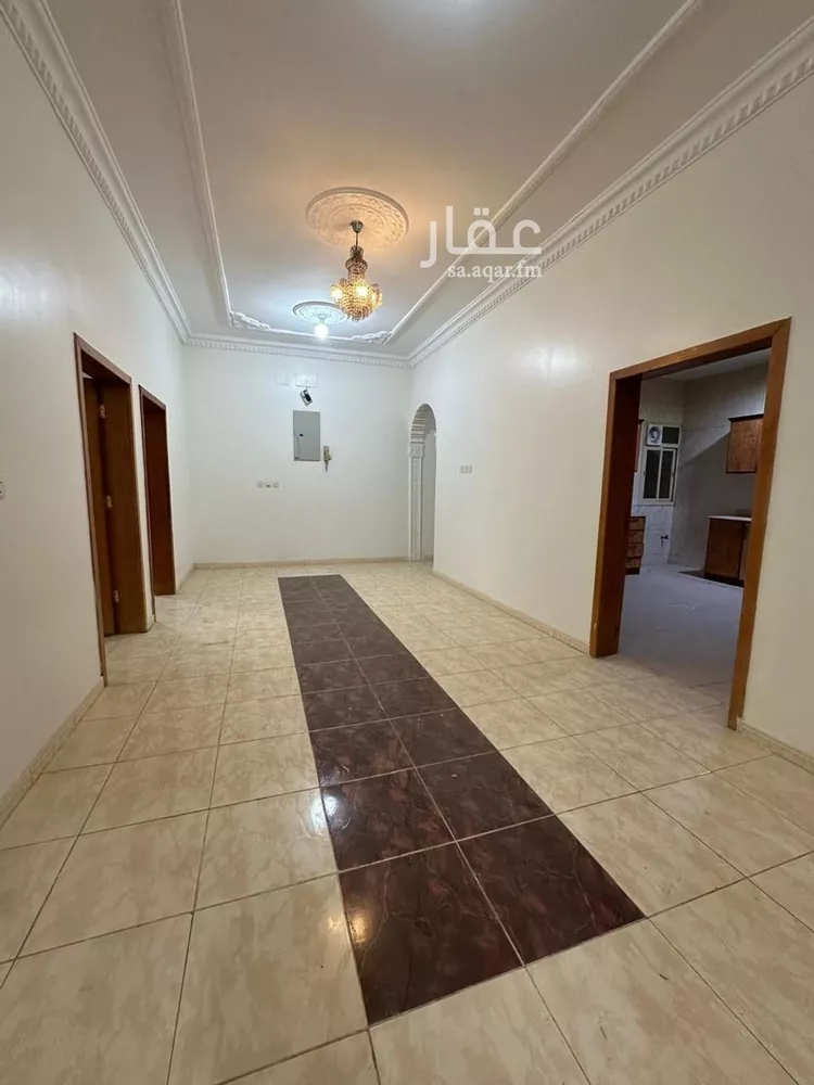 شقة للإيجار في شارع العام, حي الظرفة, مدينة خميس مشيط, منطقة عسير صورة 2